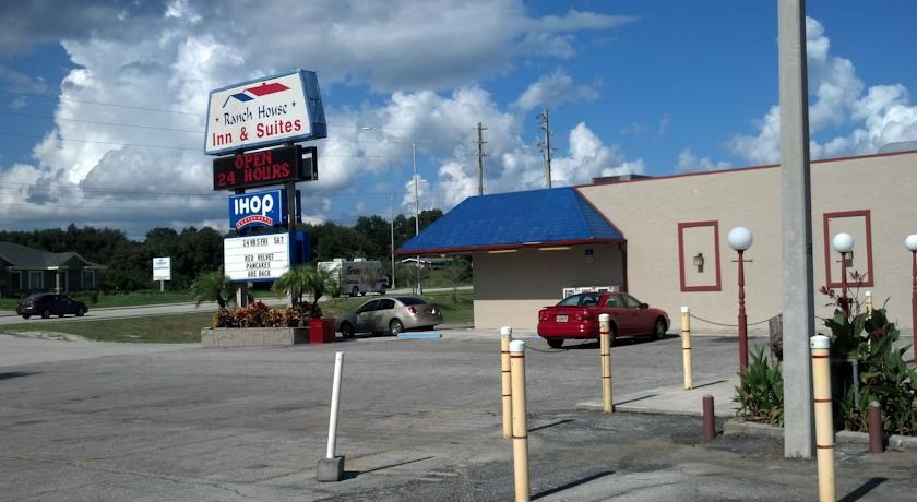 Rodeway Inn & Suites Winter Haven Chain Of Lakes エクステリア 写真