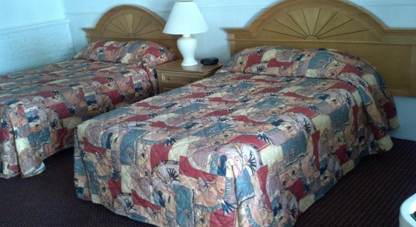 Rodeway Inn & Suites Winter Haven Chain Of Lakes エクステリア 写真