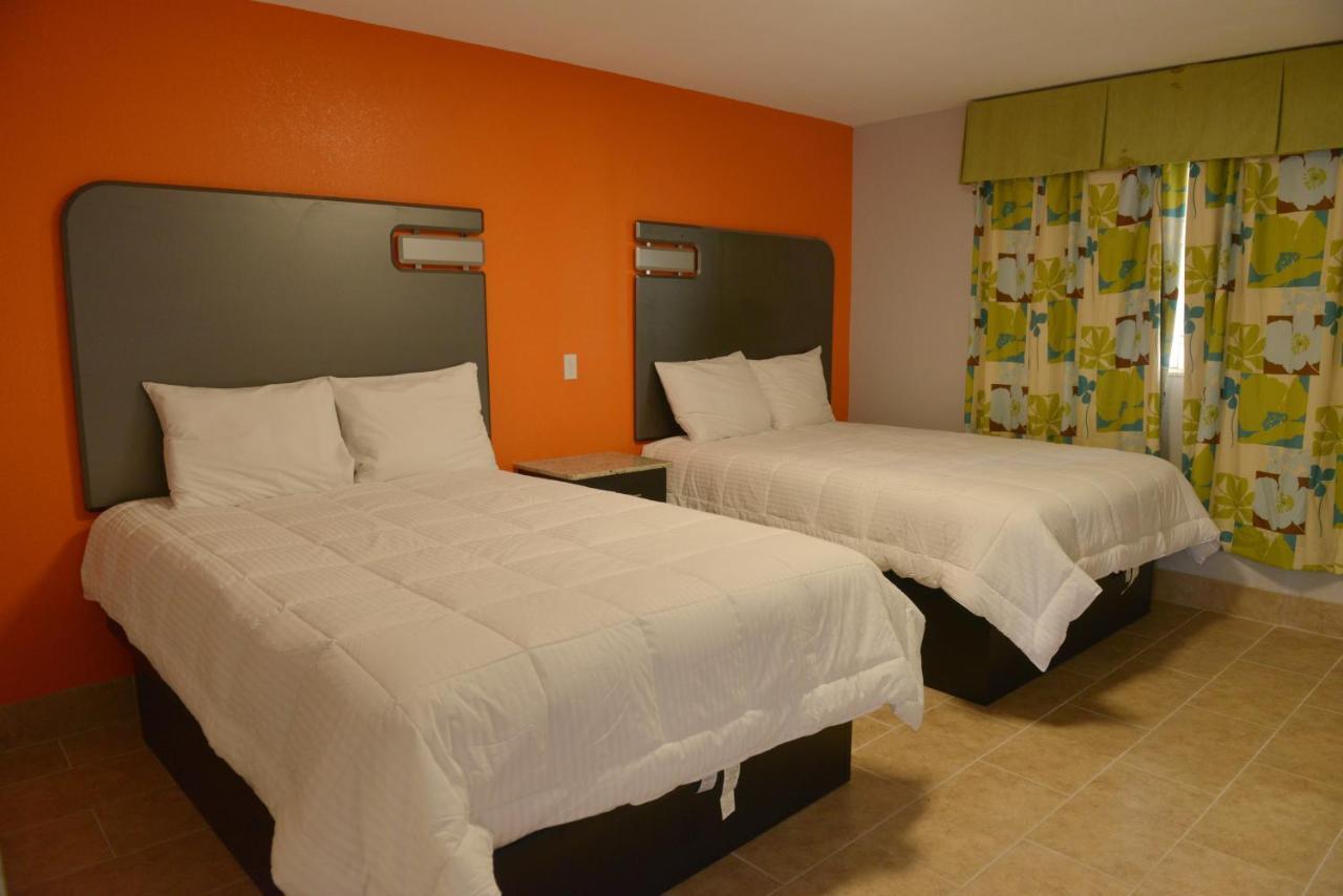 Rodeway Inn & Suites Winter Haven Chain Of Lakes エクステリア 写真