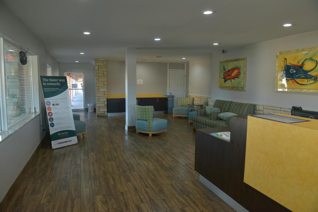 Rodeway Inn & Suites Winter Haven Chain Of Lakes エクステリア 写真